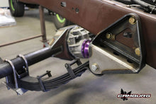 Load image into Gallery viewer, Camburg Toyota Tacoma '05-23 L/T Spring-Under Mounts Shackles &amp; Hardware Kit