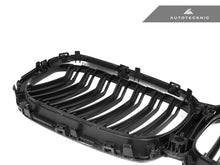 Load image into Gallery viewer, AutoTecknic Dual-Slat Dry Carbon Front Grille - G05 X5 Pre-LCI