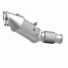 Load image into Gallery viewer, MagnaFlow 18-22 BMW 530e OEM Grade Federal / EPA Compliant Direct-Fit Catalytic Converter