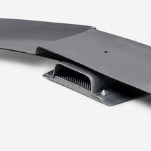 Load image into Gallery viewer, Seibon 2023+ Nissan Z MB-Style Carbon Fiber Side Skirt