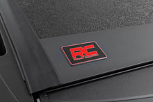 Load image into Gallery viewer, Hard Low Profile Bed Cover | 5'10" Bed | Chevy/GMC Sierra 1500 (19-26)/Silverado 1500 (19-26) 
