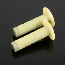 Load image into Gallery viewer, Renthal MX Dual Compound Grips Tapered 1/2 Waffle - Aramid