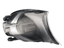 Load image into Gallery viewer, 2002-2003 BMW 3 Series E46 2D / Convertible &amp; 2002-2006 E46 M3 Screw-On JDM Crystal Clear Corner Lights