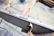 Load image into Gallery viewer, Rust Buster 2001-2010 Chevy Silverado / GMC Sierra 2500HD Short Bed Leaf Spring Right Side