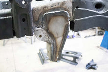 Load image into Gallery viewer, Rustbuster Rear Track Bar Bracket