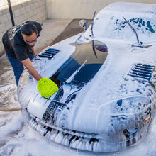 Load image into Gallery viewer, Chemical Guys Black Light Hybrid Radiant Finish Car Wash Soap - 1 Gallon