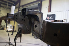 Load image into Gallery viewer, Rustbuster Rear Cab Mount Right Side