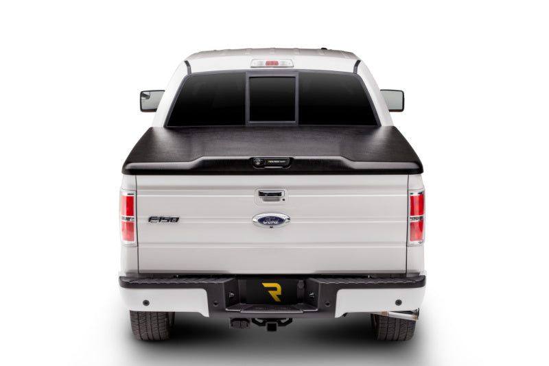 UnderCover 2020 Chevy 2500/3500 HD 6.9ft Elite Bed Cover - Black Textured