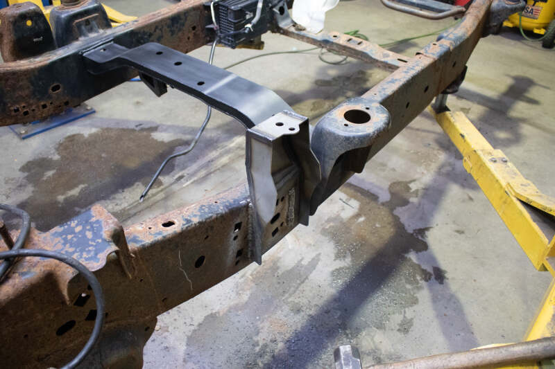 Rustbuster Forward Bed Mount