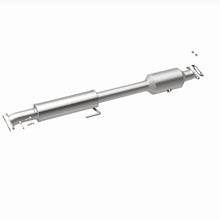Load image into Gallery viewer, Magnaflow 2015 Kia Optima 2.4L Direct Fit Cat Converter (California Grade)