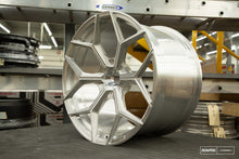 Load image into Gallery viewer, Vossen x Novitec NL4-Cl 20x9 ET:36 Brushed - Gloss Clear Lamborghini Huracan Front Wheel