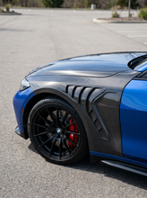 Load image into Gallery viewer, BMW 4 Series G82 M4 Carbon Fiber Matte Fenders (2021+)