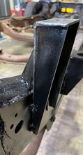 Load image into Gallery viewer, Rust Buster 2004-2012 Colorado Front Bed Mount - Left