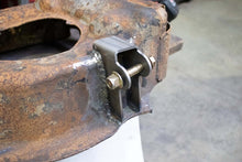 Load image into Gallery viewer, Rust Buster 01-10 GM Pickup Body Mount Brackets-(Right)