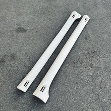 Load image into Gallery viewer, White Unknown Brand Side Skirt Pair  ( ALL YEAR LS430 UCF30/31 )