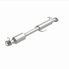 Load image into Gallery viewer, Magnaflow 2015 Kia Optima 2.4L Direct Fit Cat Converter (California Grade)