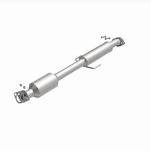 Load image into Gallery viewer, Magnaflow 2015 Kia Optima 2.4L Direct Fit Cat Converter (California Grade)