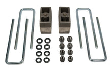 Load image into Gallery viewer, Tuff Country 99-05 Chevy Silverado 1500 4wd 4in Rear Block &amp; U-Bolt Kit
