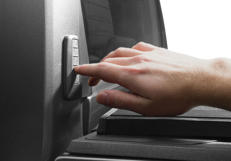 Retrax 19-24 RAM 5ft 7in Bed w/ RAM Boxes Retrax EQ Bed Cover