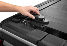Load image into Gallery viewer, Retrax 19-26 RAM 1500 6.4ft Bed (No Multifunction Tailgate) RetraxPRO EZ-Off FRC-4000