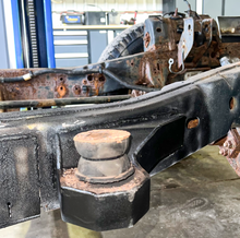 Load image into Gallery viewer, Rust Buster 2004-2012 Chevy Colorado &amp; GMC Canyon Front Cab Body Mount - Left