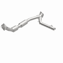 Load image into Gallery viewer, Magnaflow 03-04 Lincoln Navigator 5.4L Direct Fit Converter