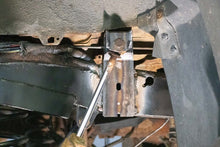 Load image into Gallery viewer, Rustbuster Rear Shock Mount Right Side