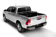 Load image into Gallery viewer, UnderCover 05-15 Toyota Tacoma 6ft Flex Bed Cover