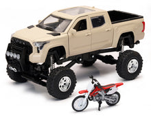 Load image into Gallery viewer, New Ray Toys Toyota Tundra Pro Lifted Truck Mud Bath with Honda Dirt Bike 1:32 Scale