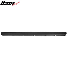 Load image into Gallery viewer, 2005-2015 Toyota Tacoma Tailgate Cover Moulding Cap Protector