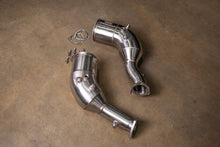 Load image into Gallery viewer, Audi C8 RS6 / RS7 400 Cell Catted Downpipes