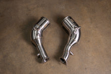 Load image into Gallery viewer, Audi C8 RS6 / RS7 400 Cell Catted Downpipes