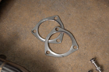Load image into Gallery viewer, Bentley Bentayga V8 400 Cell Catted Downpipes