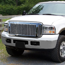 Load image into Gallery viewer, 2005-2007 Ford F-250/F-350/F-450/F-550 Honeycomb Mesh Chrome Grille
