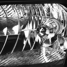 Load image into Gallery viewer, 2006-2009 Toyota Prius HID Xenon Headlights Black Housing Clear Corner