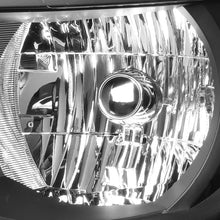 Load image into Gallery viewer, 2015-2017 Chevrolet Colorado Black Housing Headlights w/ Amber Corner