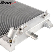 Load image into Gallery viewer, Fits 01-05 Chevy Silverado GMC Sierra 2500 3500 6.6L Cooling Radiator