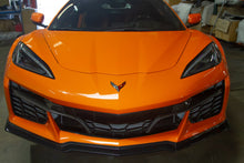 Load image into Gallery viewer, Chevrolet Corvette C8 Z06 Carbon Fiber Front Bumper Grille Inserts