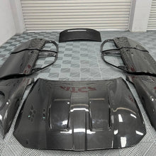 Load image into Gallery viewer, BMW 3 Series G20/G80 M3 Carbon Fiber Doors (2019+)