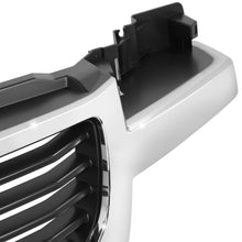 Load image into Gallery viewer, 2004-2013 Chevrolet Colorado/Canyon Chrome/Black Grille Assembly
