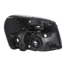 Load image into Gallery viewer, 2005-2009 Chevrolet Equinox OE Style Left Headlight