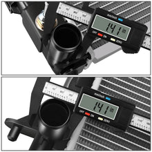 Load image into Gallery viewer, 10-18 Hyundai Santa Fe / Kia Sorento OEM Radiator