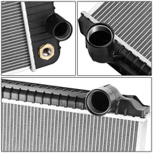 Load image into Gallery viewer, 2002-2007 International Harvester 7300 7400 7500 7600 OEM Radiator