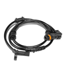 Load image into Gallery viewer, 97-05 Ford F-250/F-350/F-450/F-550 Super Duty 4WD Front Wheel Speed Sensor