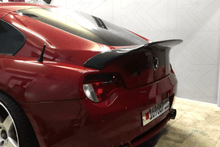 Load image into Gallery viewer, BMW Z4 E85/E86 Black Hyper Duck Tail Trunk Spoiler V2 (2003 - 2008)