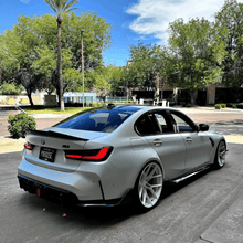 Load image into Gallery viewer, BMW 3 Series G80/G81/G82/G83 Carbon Fiber Roof Shark Cover (2019+)