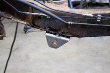 Load image into Gallery viewer, Rustbuster Leaf Spring Mount
