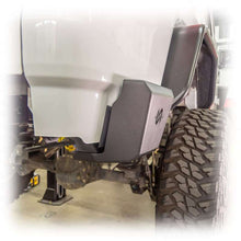 Load image into Gallery viewer, Turn Offroad 2020+ Jeep JT Corner Guards