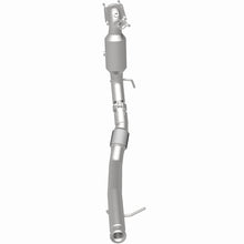 Load image into Gallery viewer, MagnaFlow 18-23 Jeep Wrangler OEM Grade Federal / EPA Compliant Direct-Fit Catalytic Converter