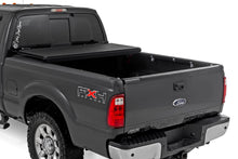Load image into Gallery viewer, Hard Low Profile Bed Cover | 6'10" Bed | Ford F-250/F-350 Super Duty (99-16)